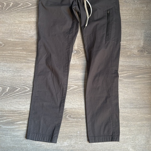 VUORI WOMEN  RIPSTOP CLIMBER PANT - Picture 6 of 12